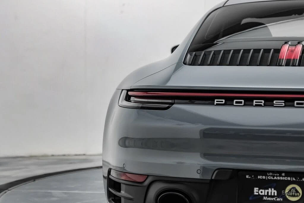 2024 Porsche 992 Carrera - Image 13 of 31