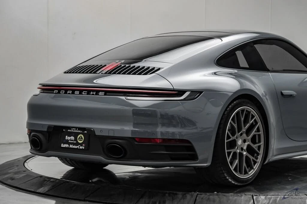 2024 Porsche 992 Carrera - Image 16 of 31