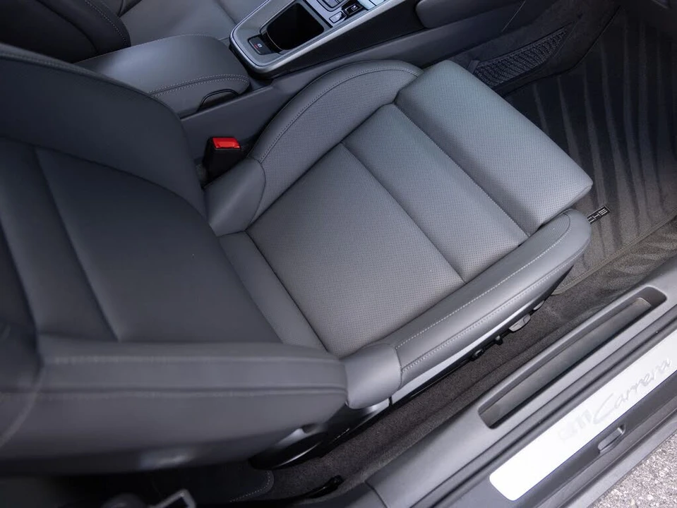 2024 Porsche 992 Carrera - Image 30 of 31