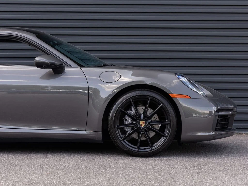2024 Porsche 992 Carrera - Image 9 of 31