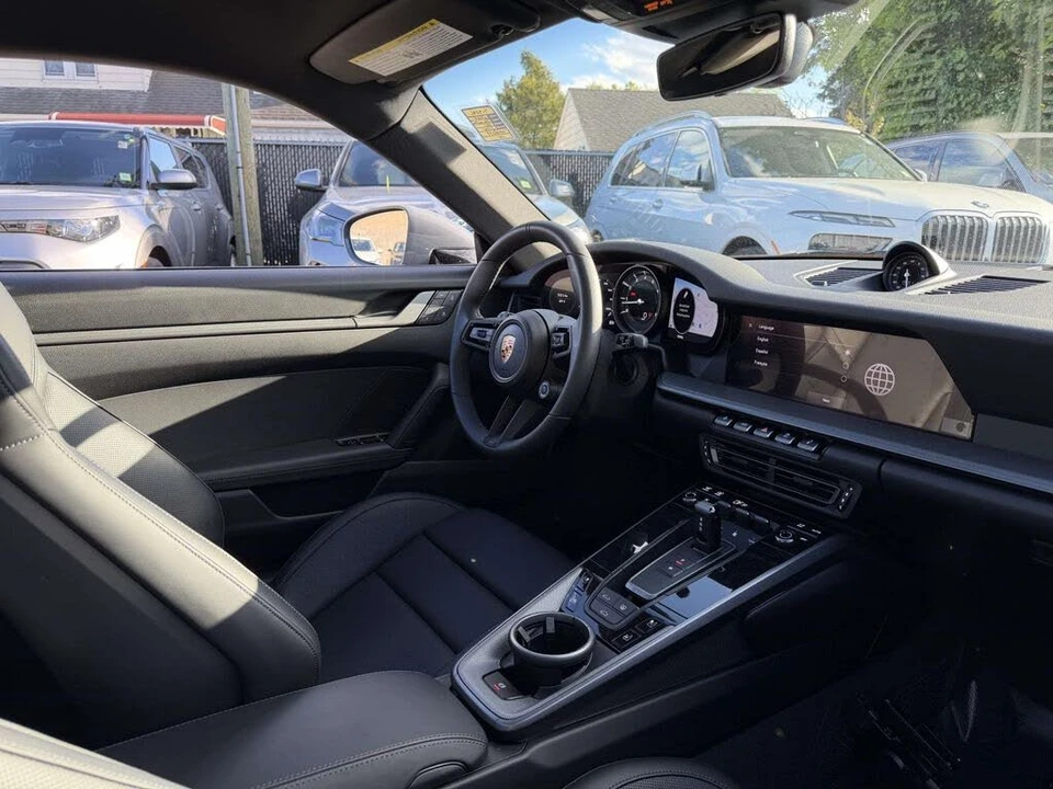 2024 Porsche 992 Carrera - Image 11 of 27