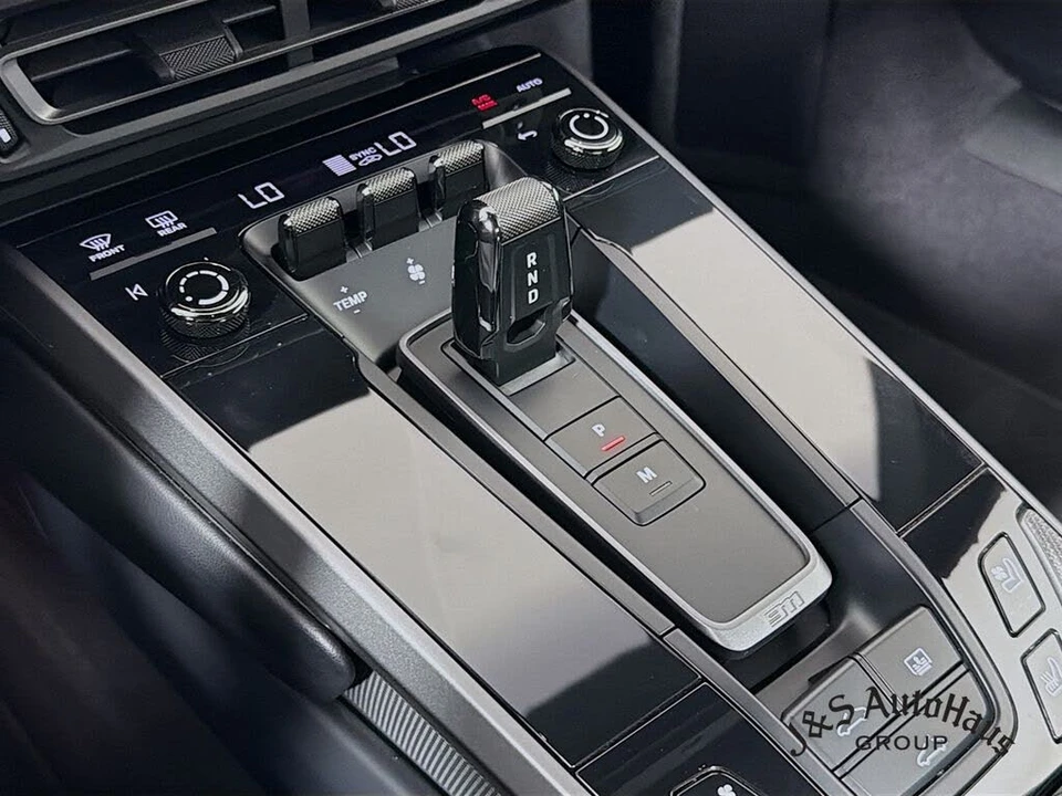2024 Porsche 992 Carrera - Image 21 of 31