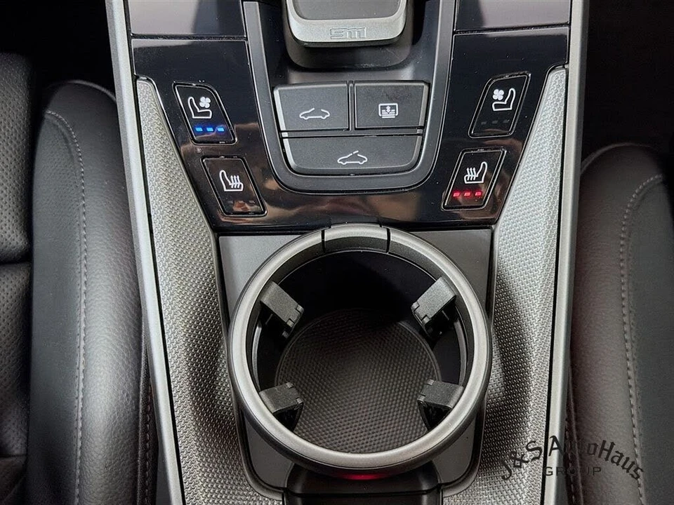 2024 Porsche 992 Carrera - Image 26 of 31