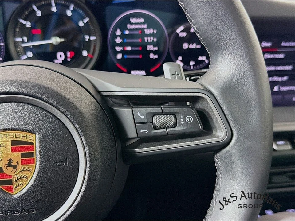 2024 Porsche 992 Carrera - Image 14 of 31