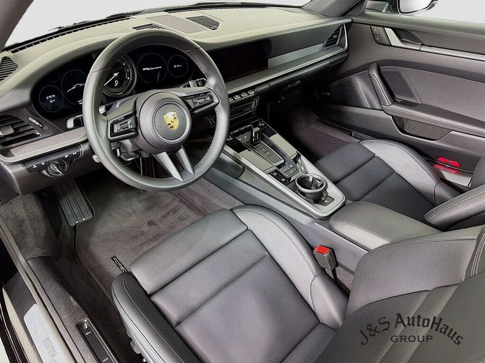 2024 Porsche 992 Carrera - Image 9 of 31