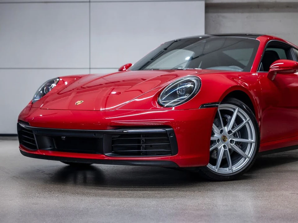 2024 Porsche 992 Carrera - Image 15 of 31