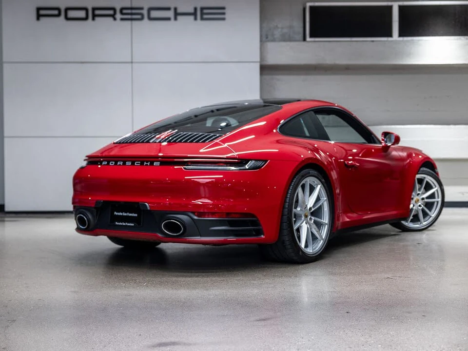 2024 Porsche 992 Carrera - Image 8 of 31