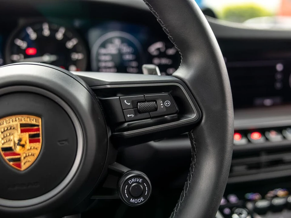 2024 Porsche 992 Carrera - Image 30 of 31