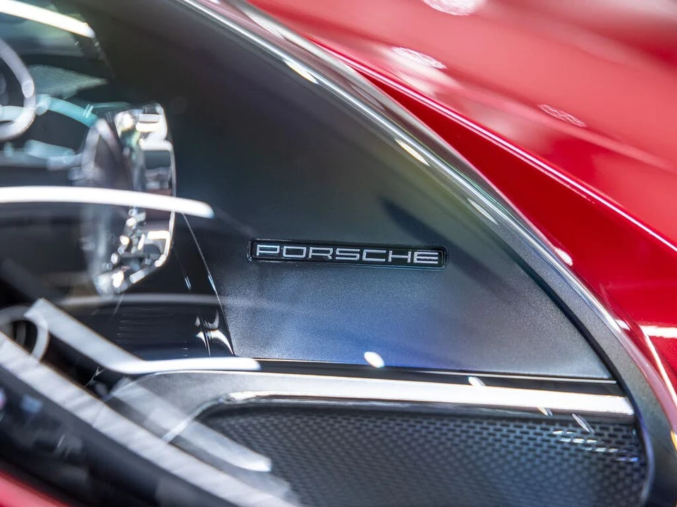 2024 Porsche 992 Carrera - Image 20 of 31