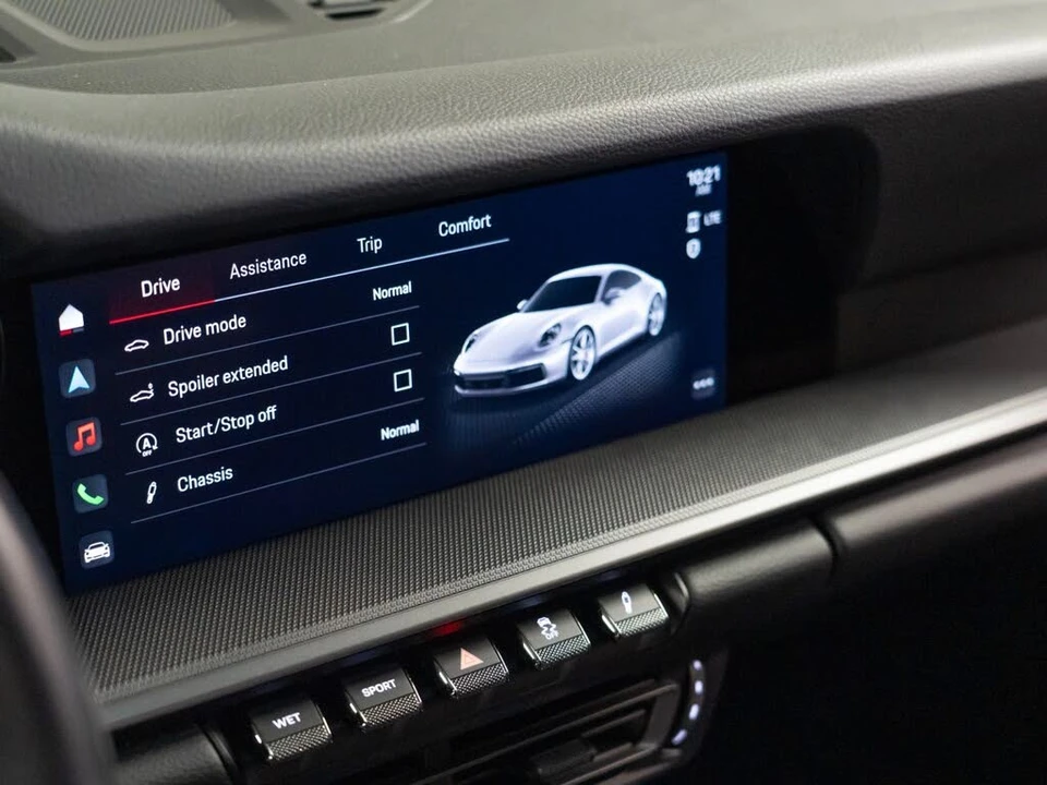 2024 Porsche 992 Carrera - Image 24 of 25