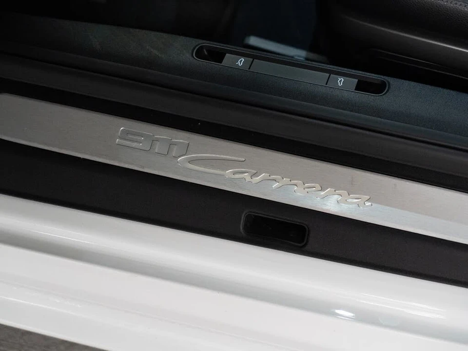 2024 Porsche 992 Carrera - Image 12 of 25