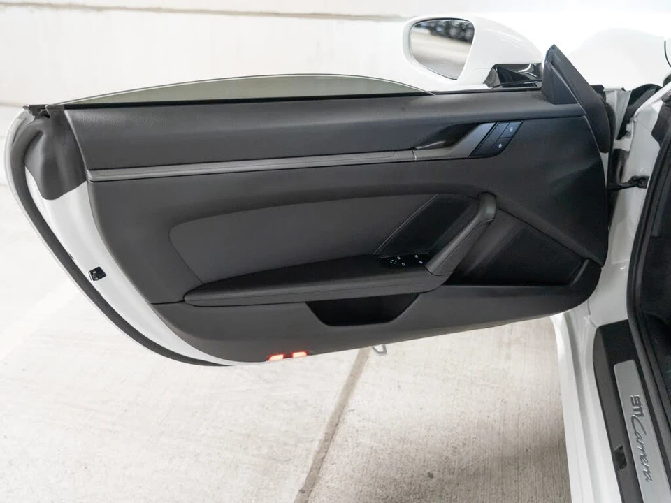 2024 Porsche 992 Carrera - Image 16 of 25
