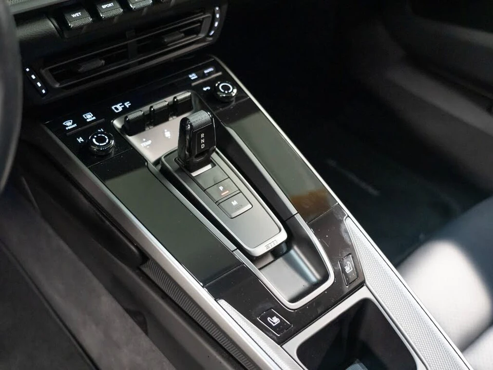 2024 Porsche 992 Carrera - Image 25 of 25