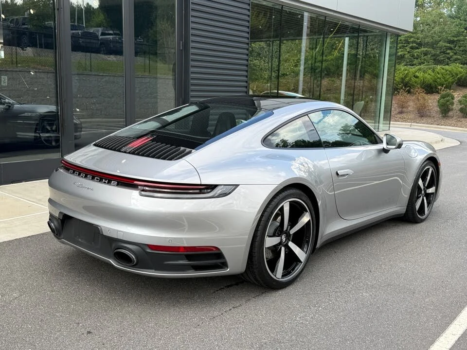 2024 Porsche 992 Carrera - Image 7 of 25