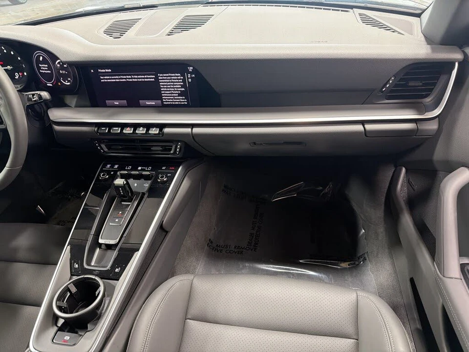 2024 Porsche 992 Carrera - Image 17 of 31