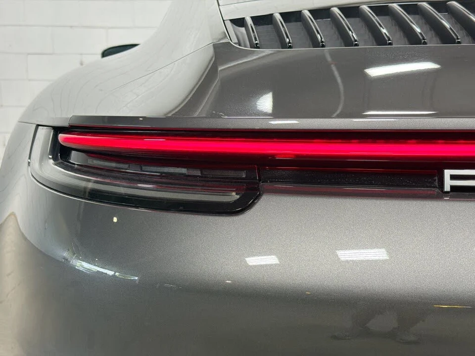2024 Porsche 992 Carrera - Image 11 of 31