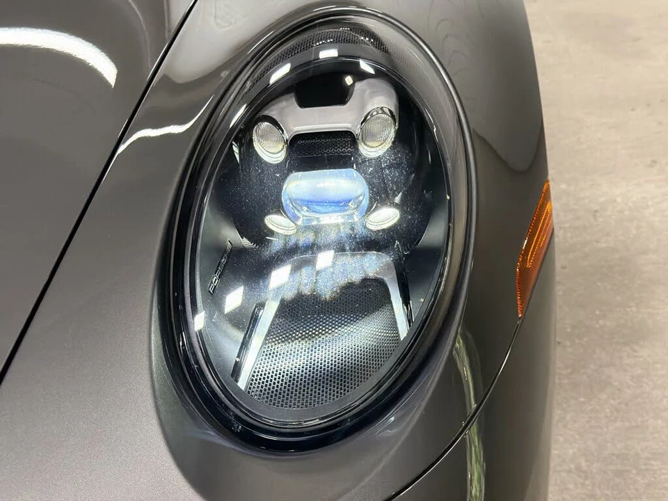 2024 Porsche 992 Carrera - Image 10 of 31
