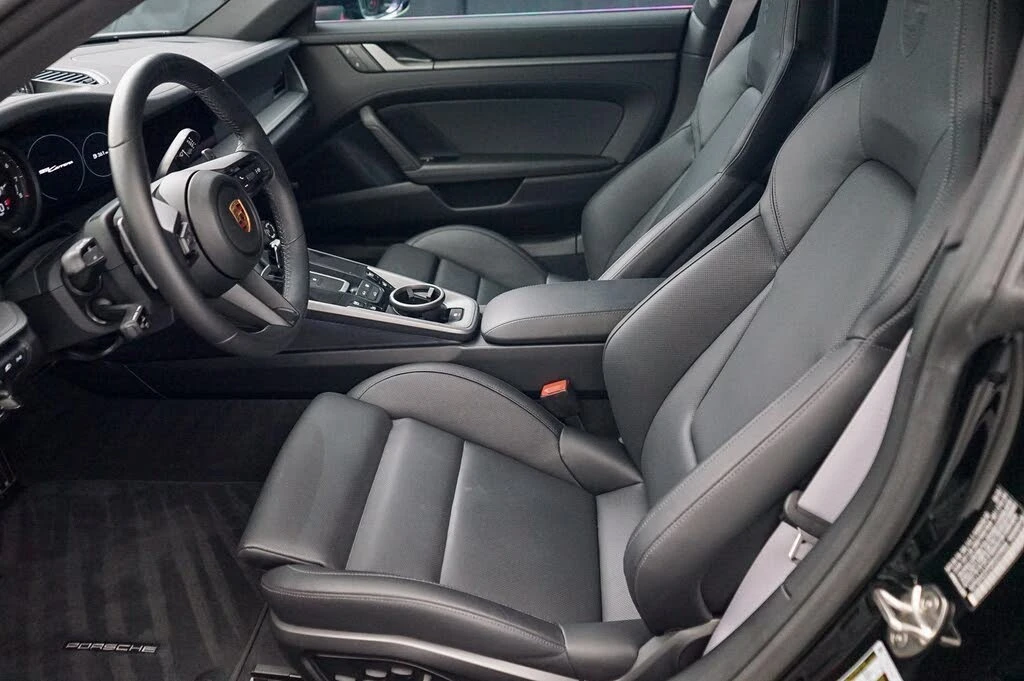 2024 Porsche 992 Carrera - Image 23 of 31