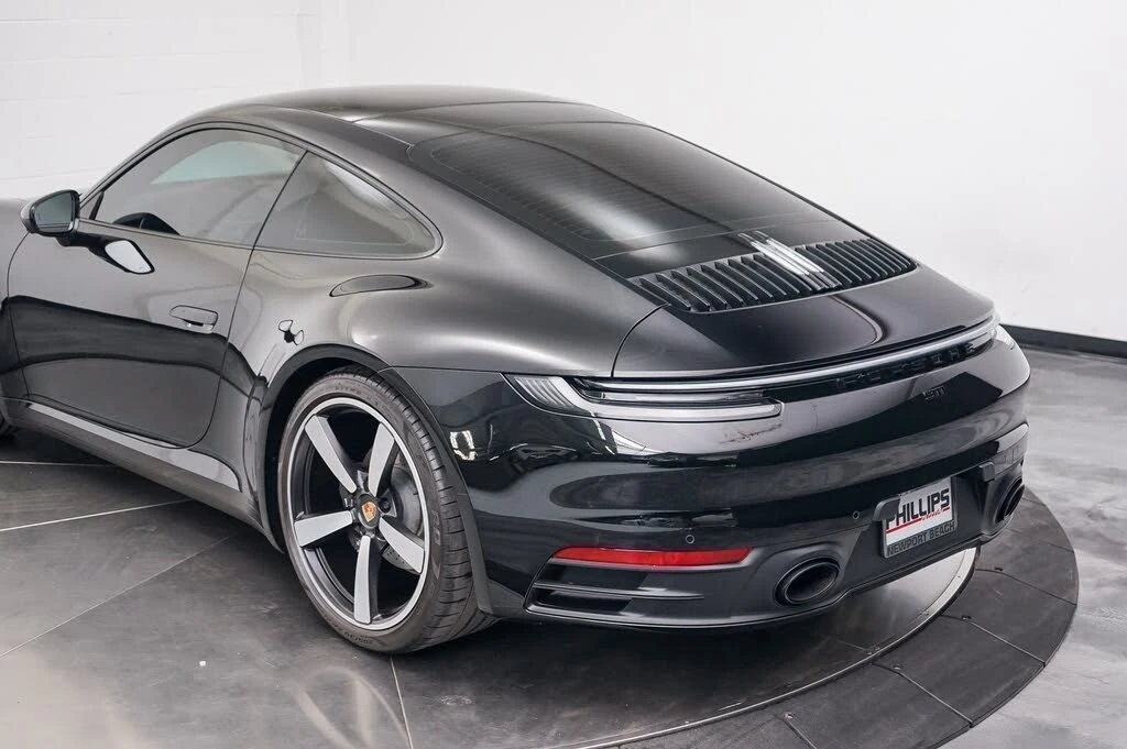 2024 Porsche 992 Carrera - Image 13 of 31