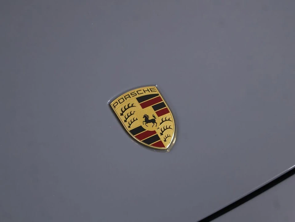 2024 Porsche 992 Carrera - Image 28 of 31