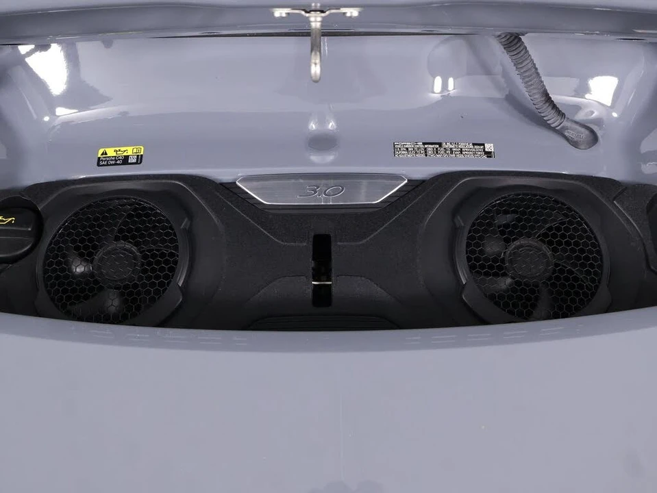 2024 Porsche 992 Carrera - Image 25 of 31