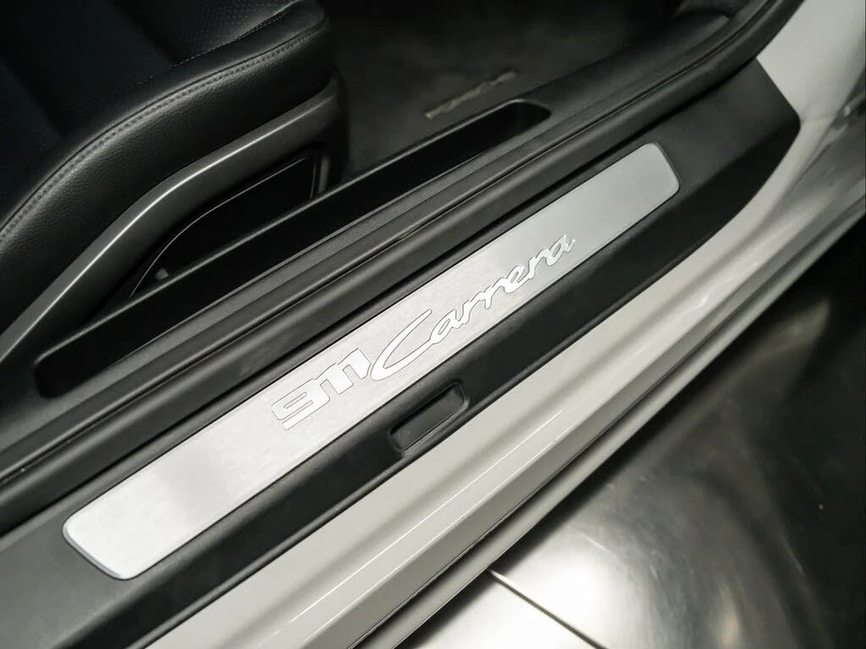2024 Porsche 992 Carrera - Image 22 of 31