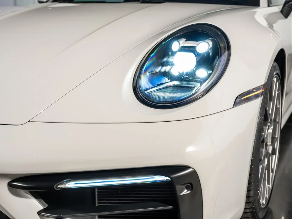 2024 Porsche 992 Carrera - Image 12 of 31