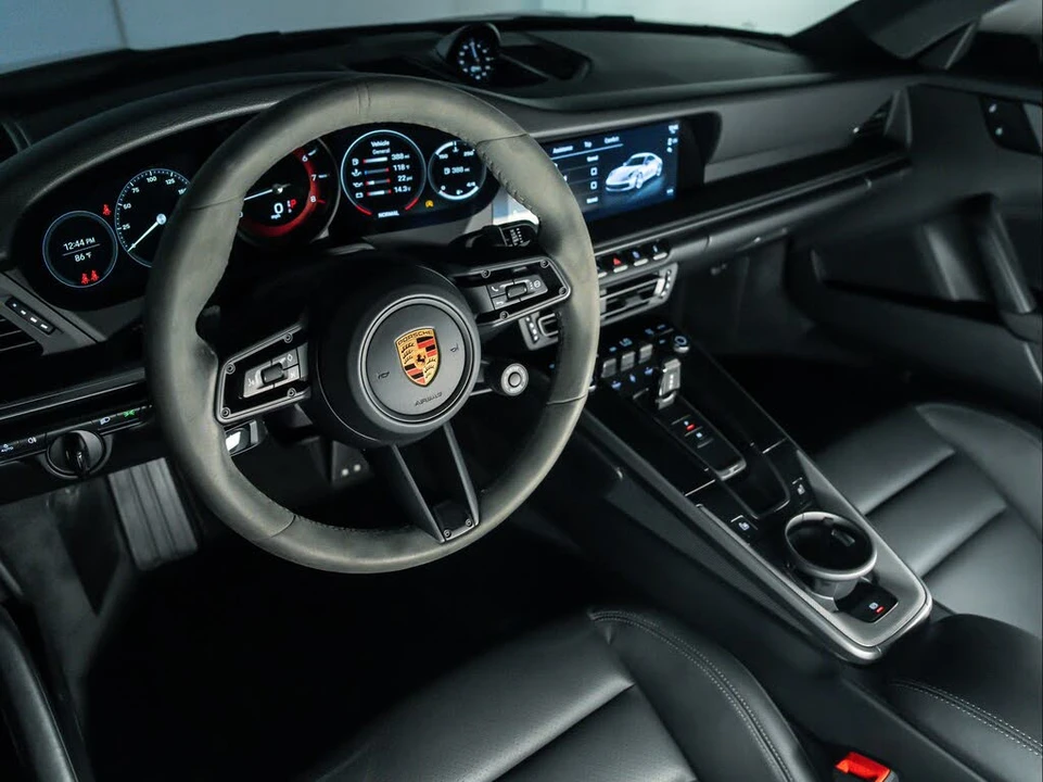 2024 Porsche 992 Carrera - Image 4 of 31