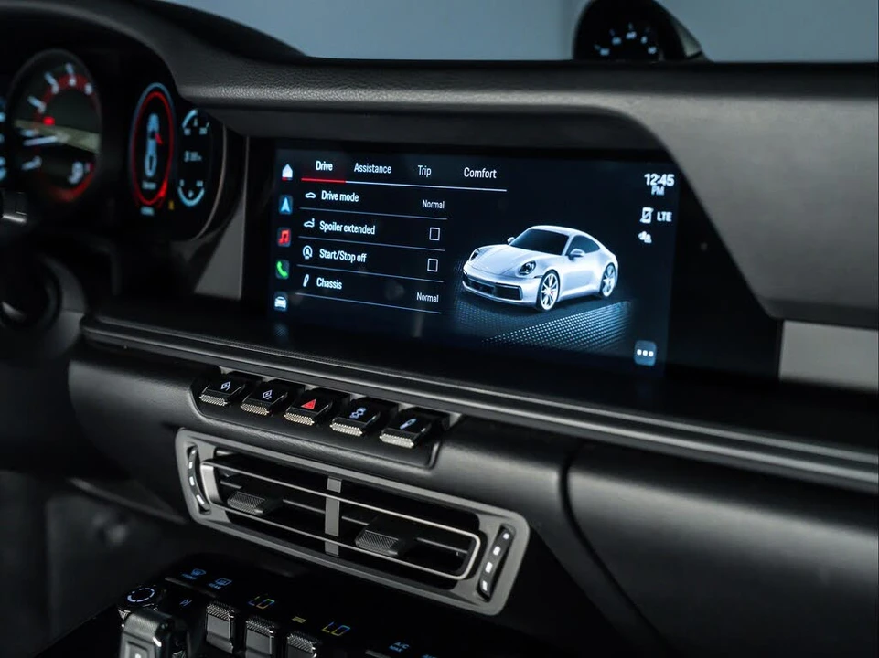 2024 Porsche 992 Carrera - Image 28 of 31