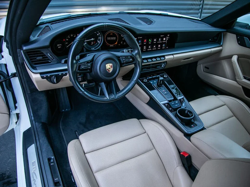 2024 Porsche 992 Carrera - Image 4 of 25