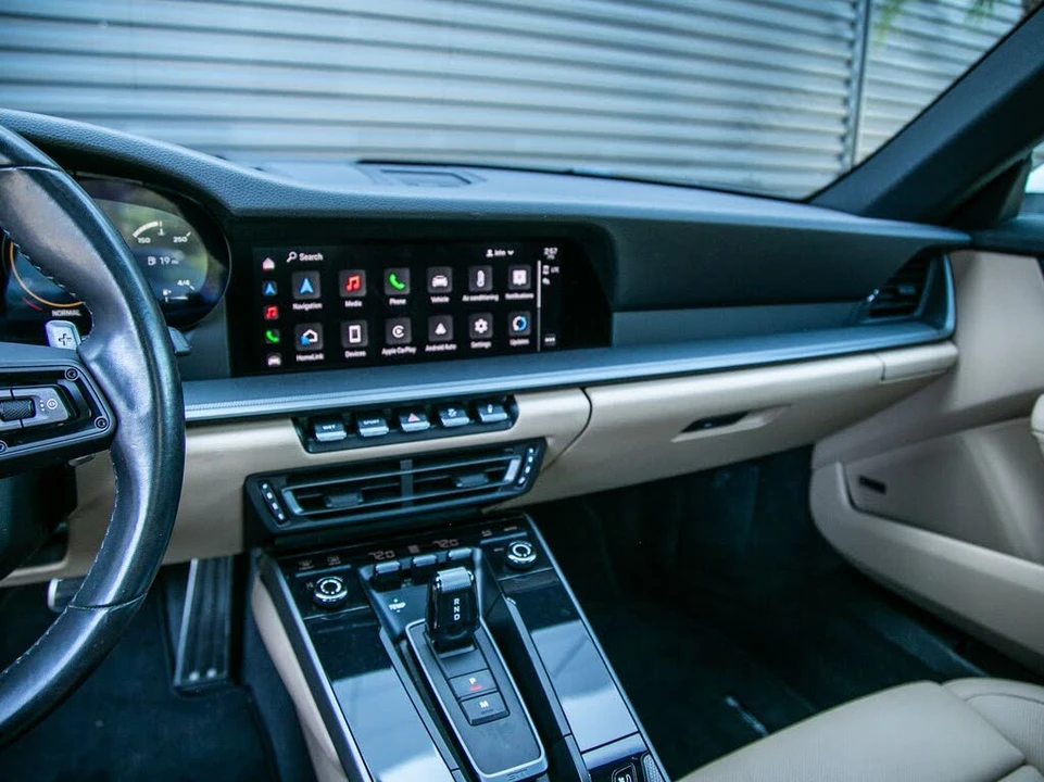 2024 Porsche 992 Carrera - Image 20 of 25