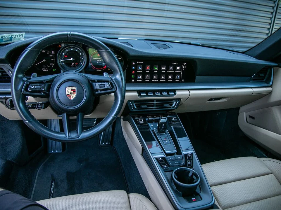 2024 Porsche 992 Carrera - Image 12 of 25