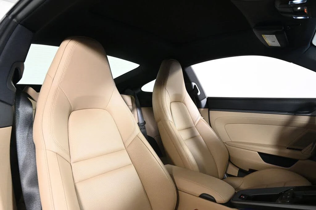 2024 Porsche 992 Carrera - Image 18 of 26