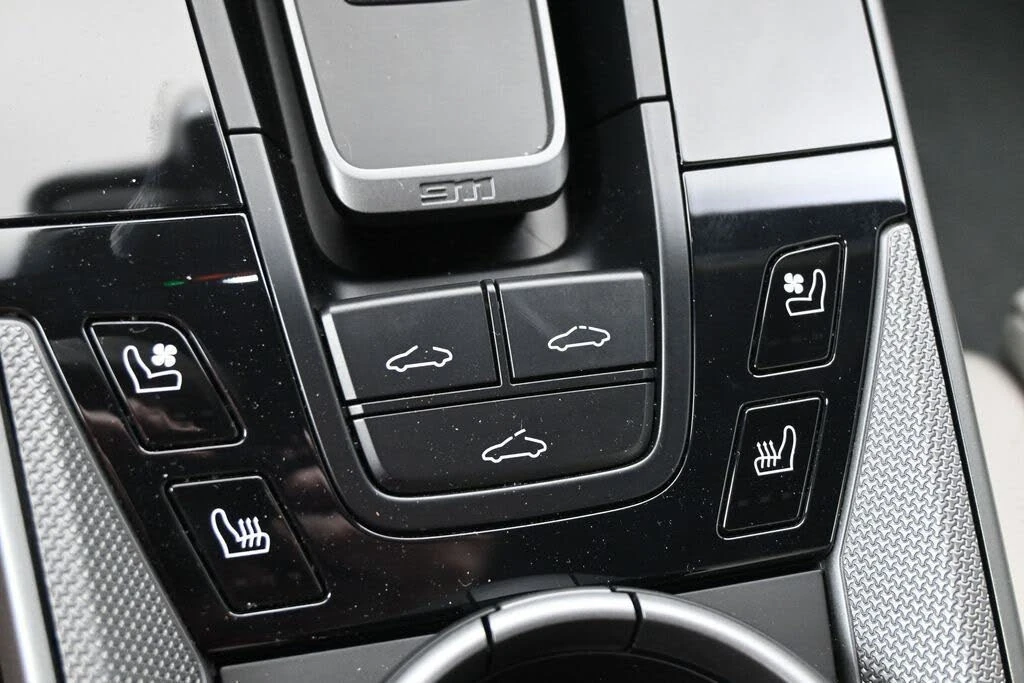 2024 Porsche 992 Carrera - Image 14 of 31