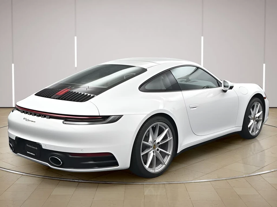2024 Porsche 992 Carrera - Image 26 of 31