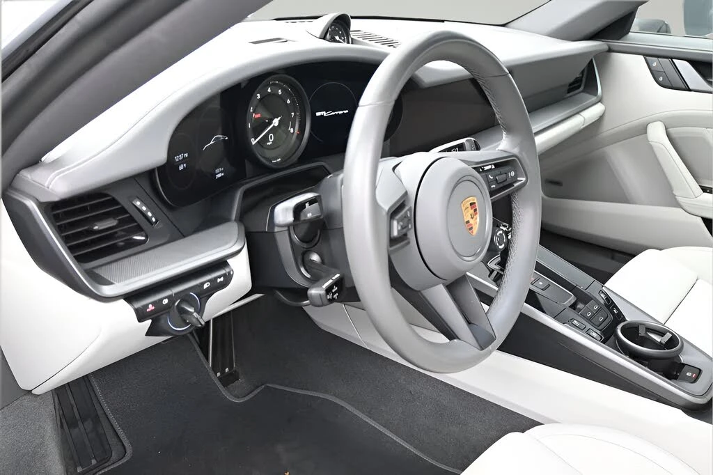 2024 Porsche 992 Carrera - Image 4 of 31