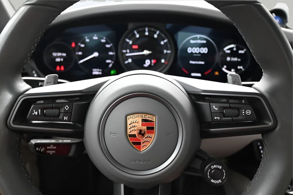 2024 Porsche 992 Carrera - Image 21 of 31