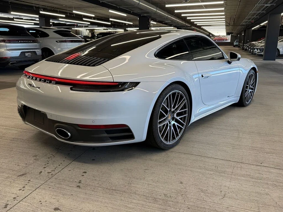 2024 Porsche 992 Carrera - Image 4 of 8