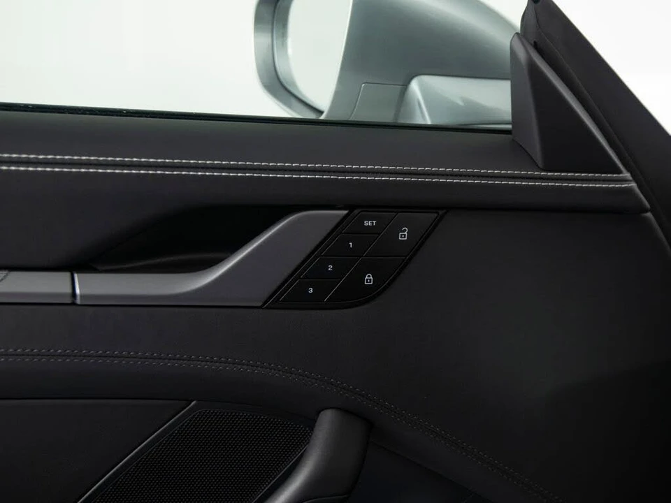2024 Porsche 992 Carrera - Image 20 of 31
