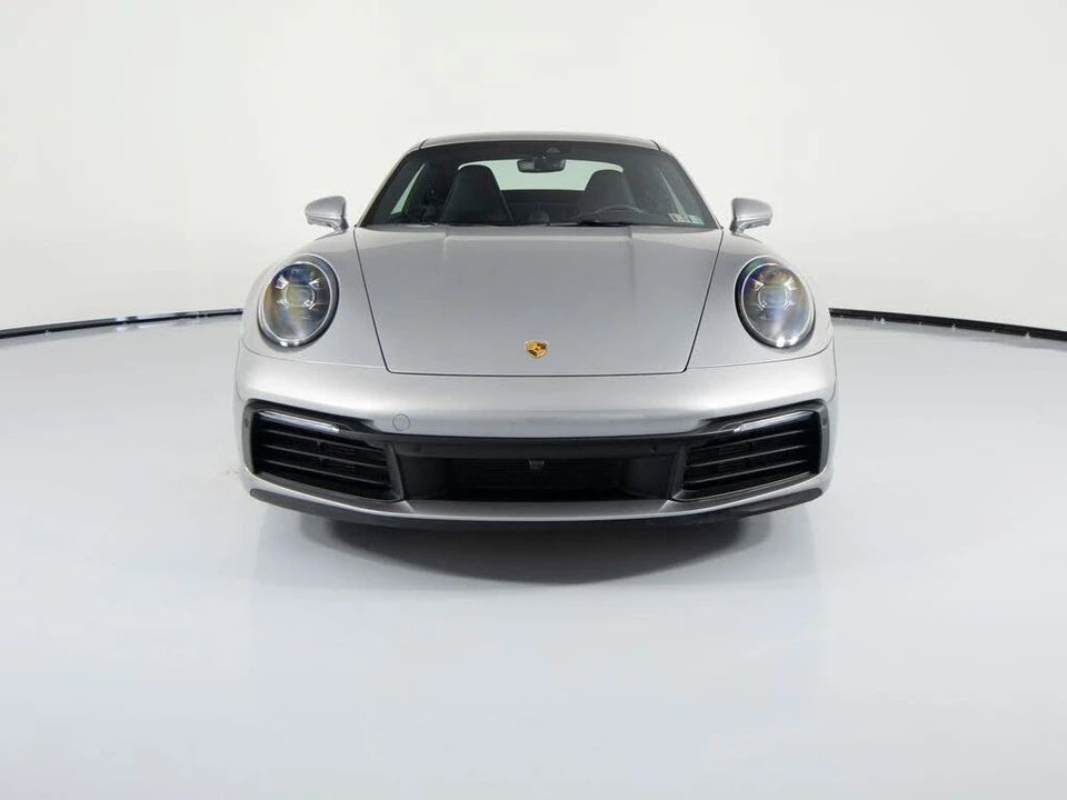 2024 Porsche 992 Carrera - Image 13 of 31