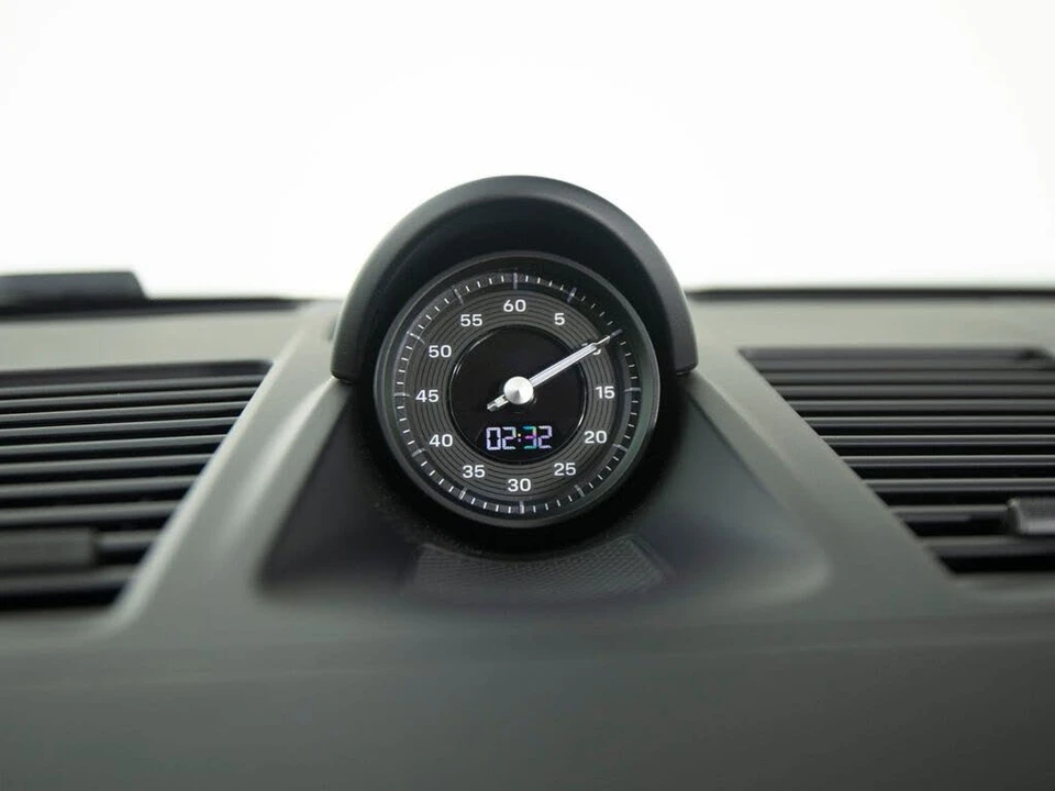 2024 Porsche 992 Carrera - Image 25 of 31