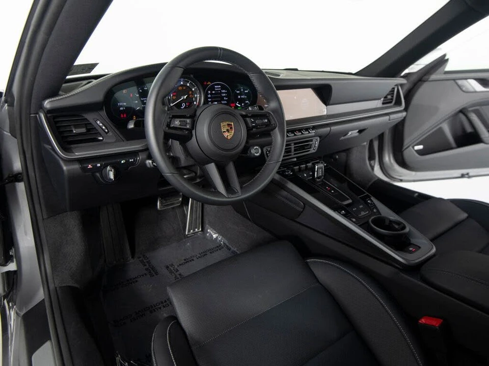 2024 Porsche 992 Carrera - Image 16 of 31