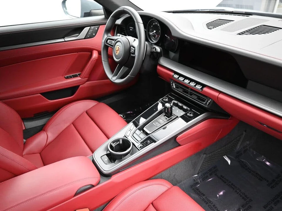 2024 Porsche 992 Carrera - Image 10 of 31