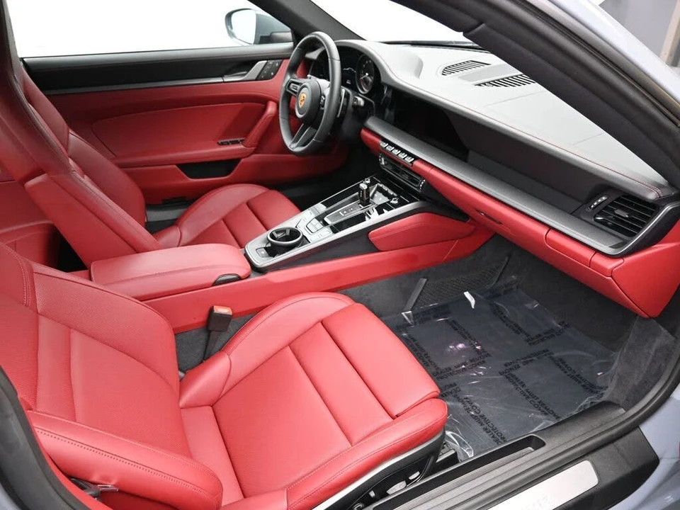 2024 Porsche 992 Carrera - Image 9 of 31