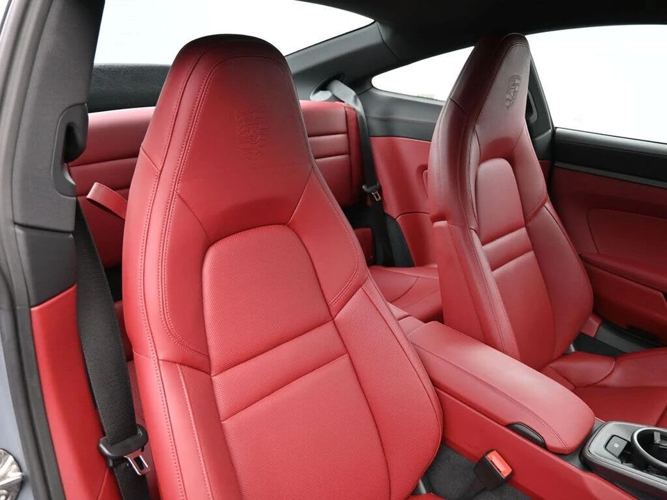 2024 Porsche 992 Carrera - Image 11 of 31