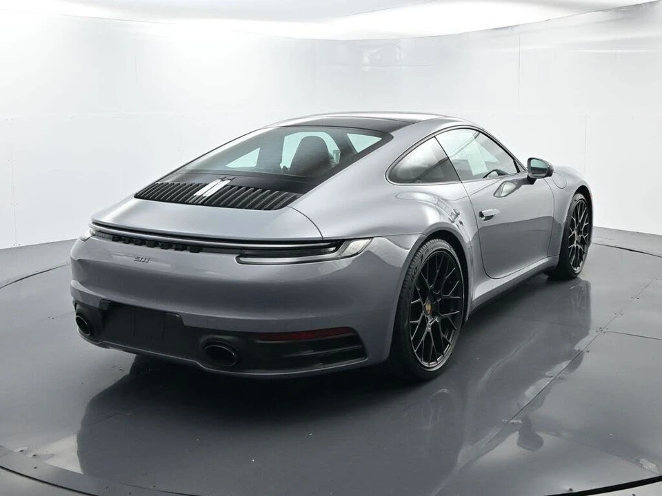 2024 Porsche 992 Carrera - Image 14 of 31