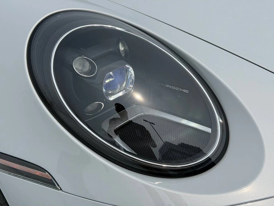 2024 Porsche 992 Carrera - Image 11 of 30