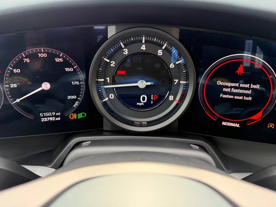 2024 Porsche 992 Carrera - Image 18 of 30