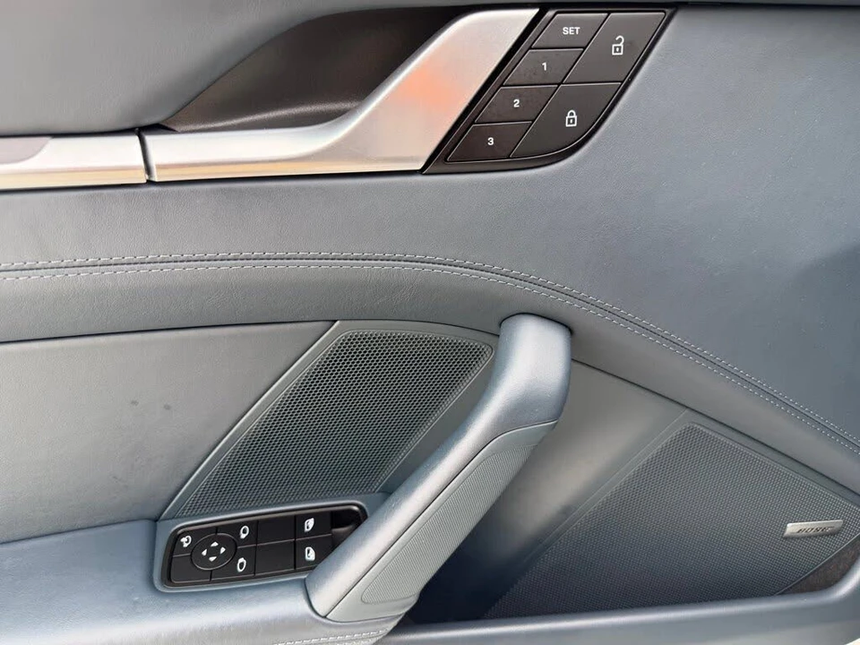 2024 Porsche 992 Carrera - Image 28 of 30