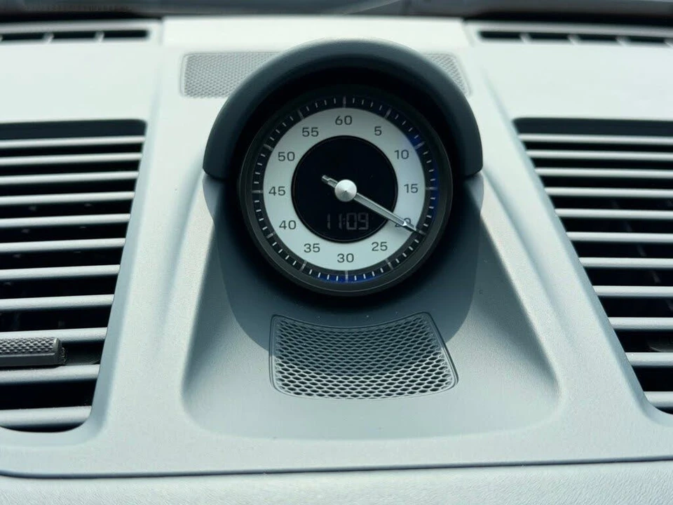 2024 Porsche 992 Carrera - Image 29 of 30